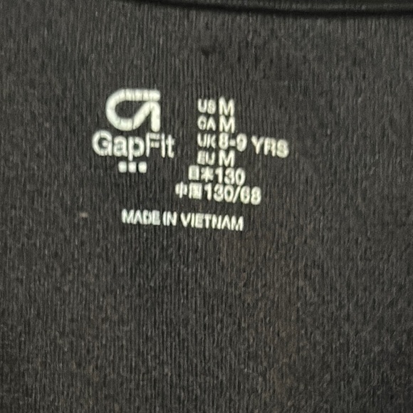 GAP Black and White Short Sleeve Tee with Signature Logo - Picture 2 of 10